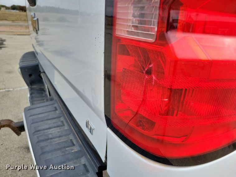 image for item LG9327 2014 Chevrolet Silverado 1500  Double Cab pickup truck