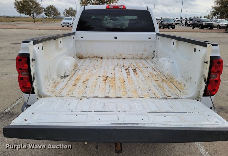 image for item LG9327 2014 Chevrolet Silverado 1500  Double Cab pickup truck