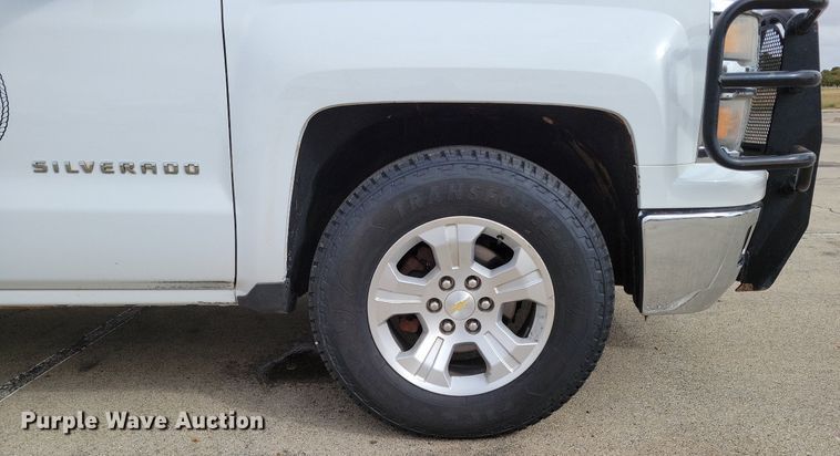 image for item LG9327 2014 Chevrolet Silverado 1500  Double Cab pickup truck