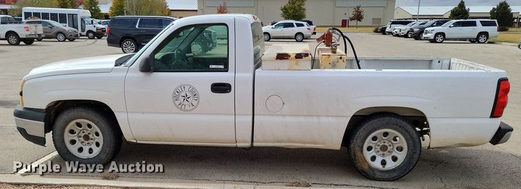 image for item LG9329 2006 Chevrolet Silverado 1500  pickup truck