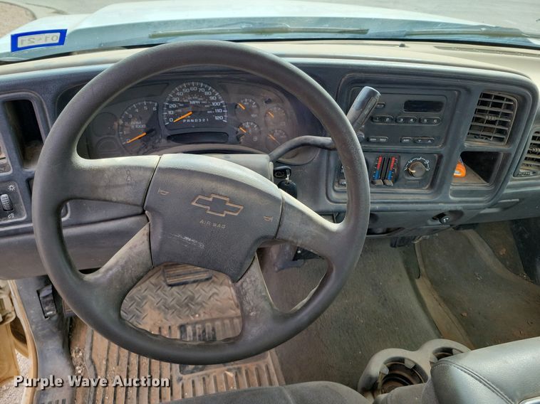 image for item LG9329 2006 Chevrolet Silverado 1500  pickup truck