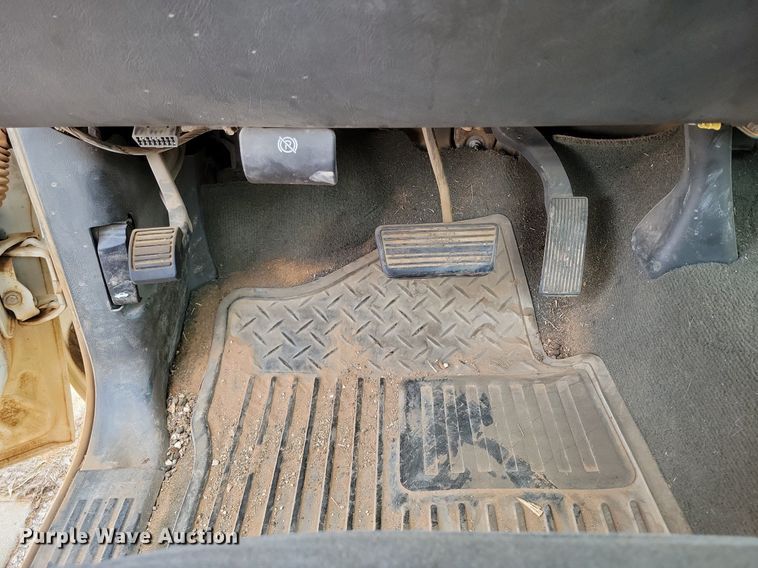 image for item LG9329 2006 Chevrolet Silverado 1500  pickup truck