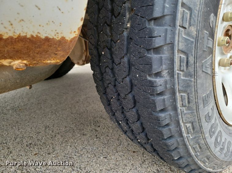 image for item LG9329 2006 Chevrolet Silverado 1500  pickup truck