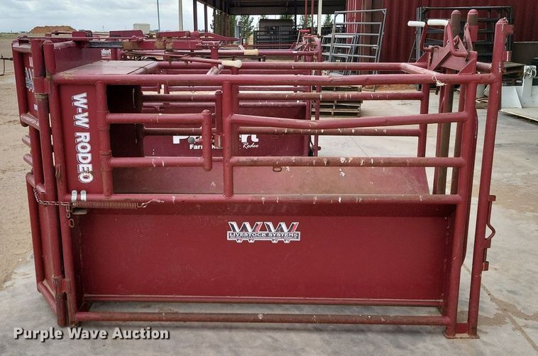 image for item LG9330 W-W Livestock roping chute