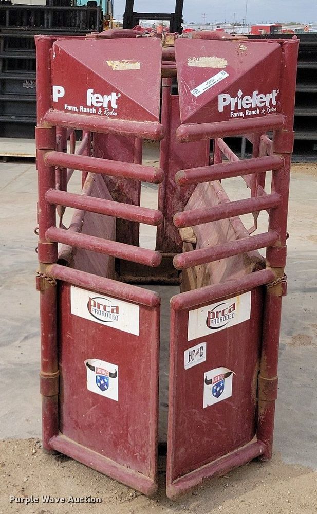 image for item LG9331 Priefert roping chute