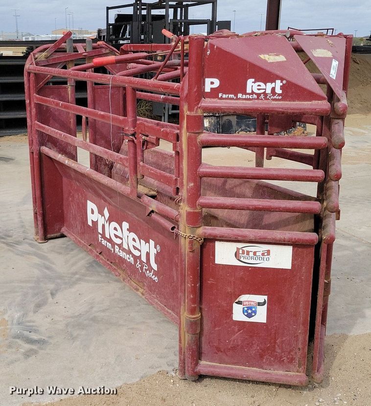 image for item LG9331 Priefert roping chute