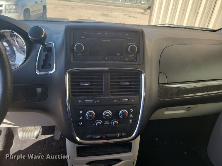 image for item LG9337 2011 Dodge Grand Caravan  van