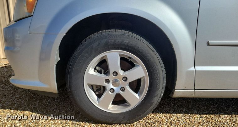 image for item LG9337 2011 Dodge Grand Caravan  van