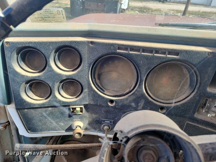 image for item LG9340 1974 GMC 6000  dump truck