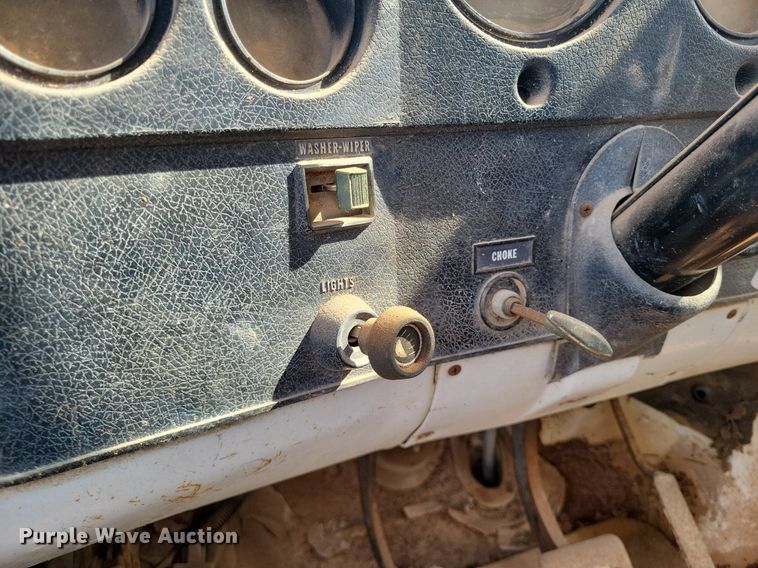 image for item LG9340 1974 GMC 6000  dump truck