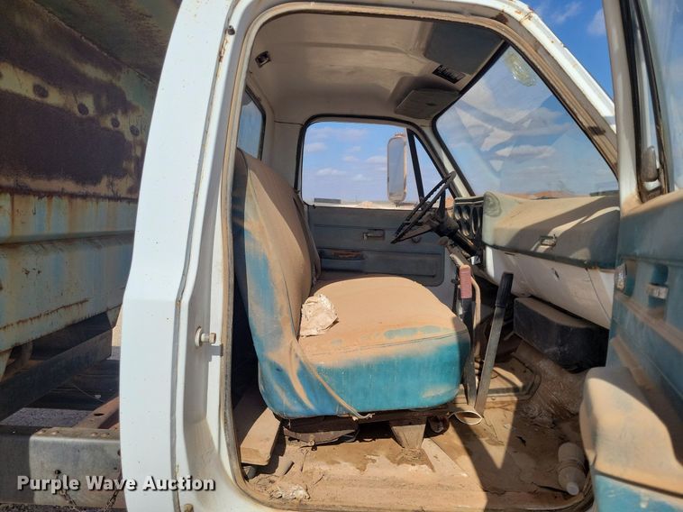 image for item LG9340 1974 GMC 6000  dump truck