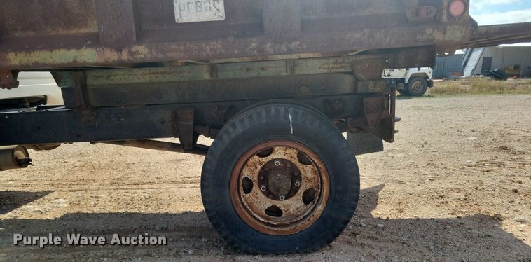 image for item LG9340 1974 GMC 6000  dump truck