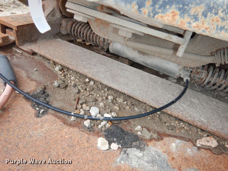 image for item LG9945 Air operated sliding fifth wheel plate