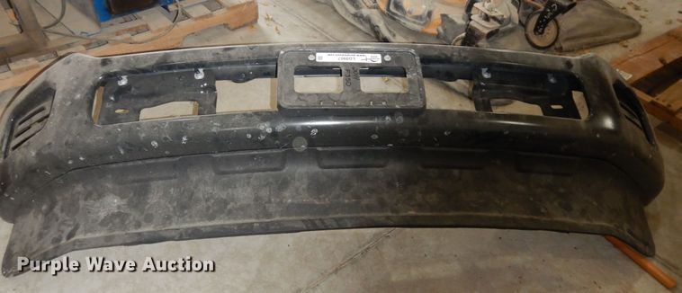 image for item LG9957 2014 Ford F350  front bumper