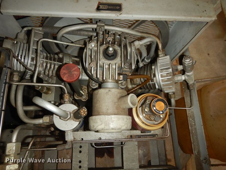 image for item LG9971 Bauer Compressors Capilano E  compressor