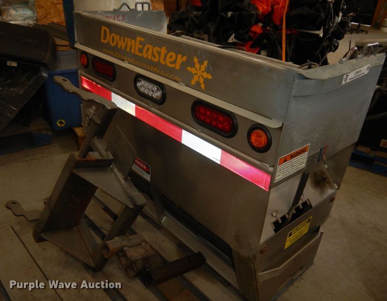 image for item LG9973 DownEaster  spreader