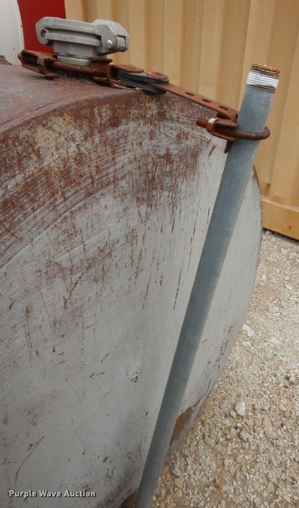 image for item LG9974 Fuel tank