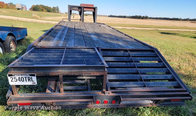 image for item LL9540 1997 DCT  equipment trailer