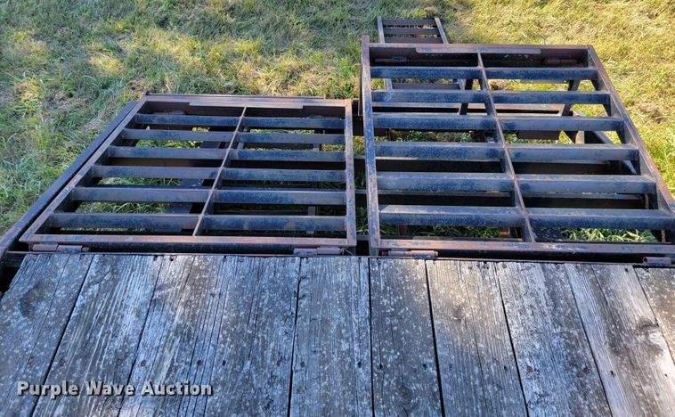 image for item LL9540 1997 DCT  equipment trailer