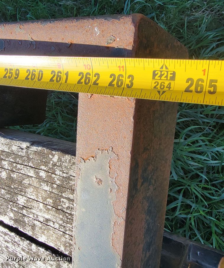 image for item LL9540 1997 DCT  equipment trailer