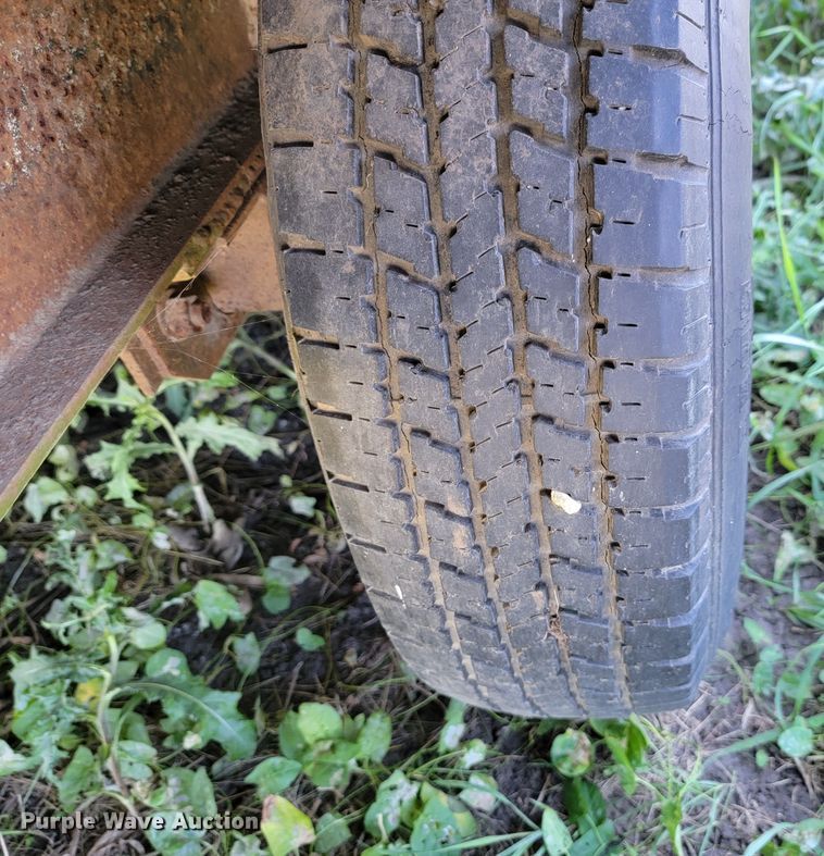 image for item LL9540 1997 DCT  equipment trailer