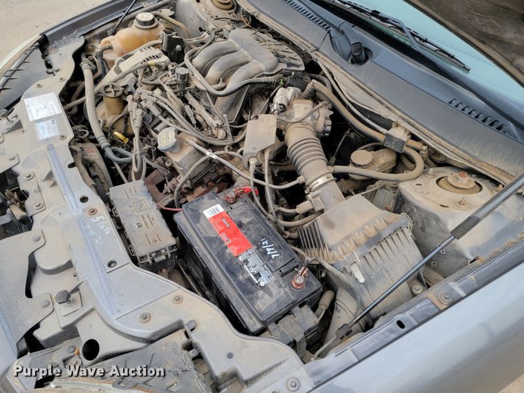 image for item LL9692 2004 Ford Taurus LX