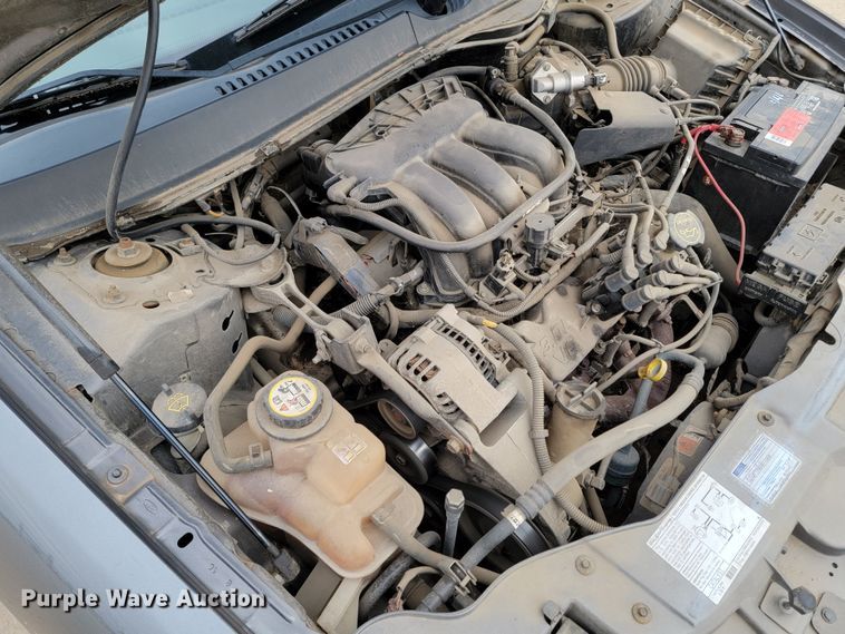 image for item LL9692 2004 Ford Taurus LX