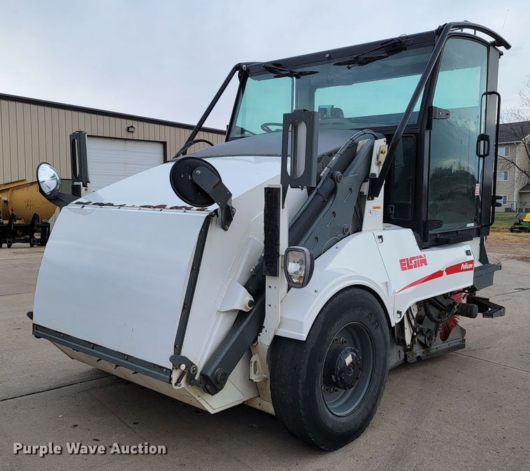 image for item LL9694 2016 Elgin Pelican street sweeper