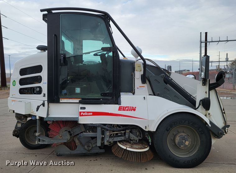 image for item LL9694 2016 Elgin Pelican street sweeper