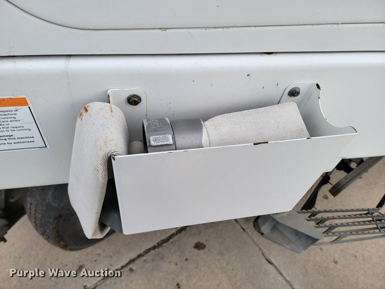 image for item LL9694 2016 Elgin Pelican street sweeper