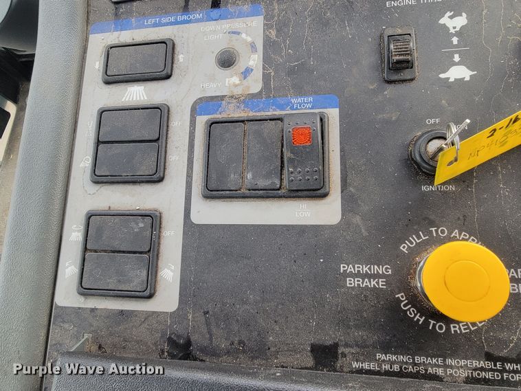 image for item LL9694 2016 Elgin Pelican street sweeper