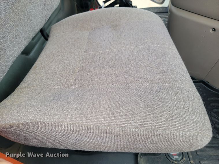 image for item LL9695 2013 Freightliner Cascadia semi truck