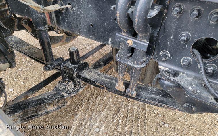 image for item LL9695 2013 Freightliner Cascadia semi truck