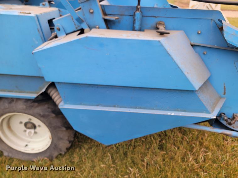 image for item LL9725 1989 Wintersteiger Nurserymaster Elite  plot combine