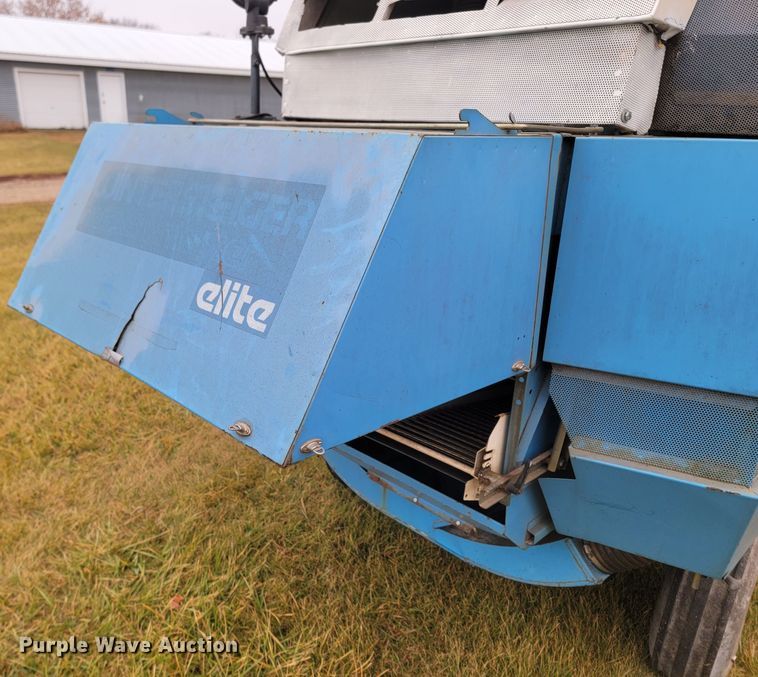 image for item LL9725 1989 Wintersteiger Nurserymaster Elite  plot combine