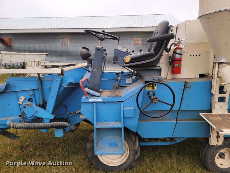 image for item LL9725 1989 Wintersteiger Nurserymaster Elite  plot combine