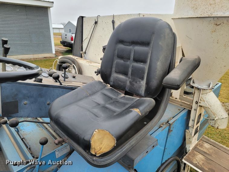 image for item LL9725 1989 Wintersteiger Nurserymaster Elite  plot combine