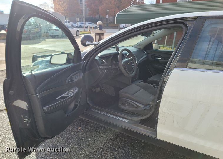 image for item LN9717 2015 Chevrolet Caprice Police