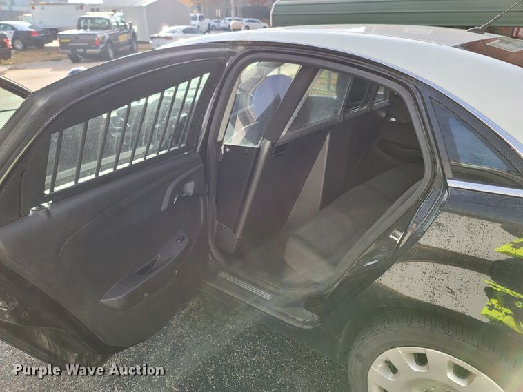 image for item LN9717 2015 Chevrolet Caprice Police