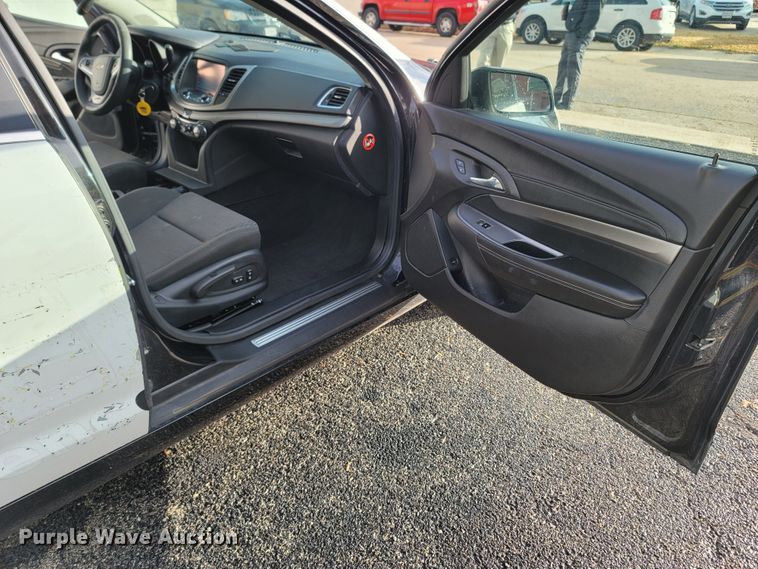 image for item LN9717 2015 Chevrolet Caprice Police