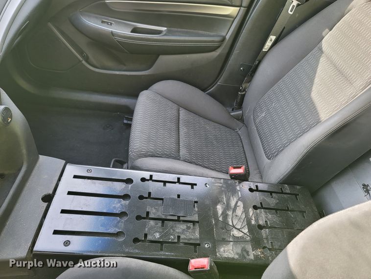 image for item LN9718 2016 Chevrolet Caprice Police