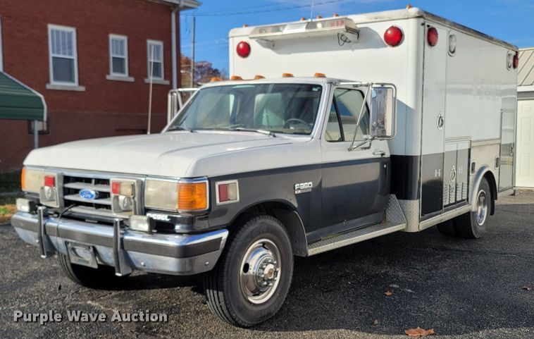 image for item LN9719 1991 Ford F350  ambulance