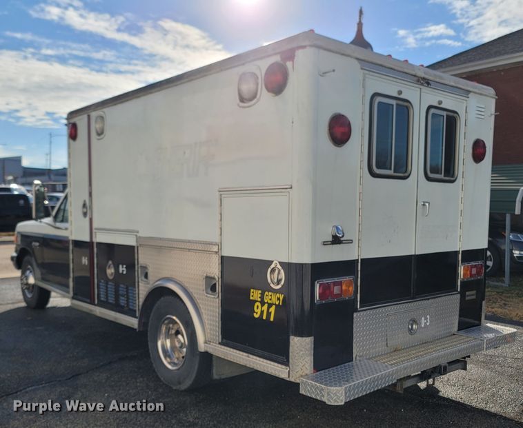 image for item LN9719 1991 Ford F350  ambulance