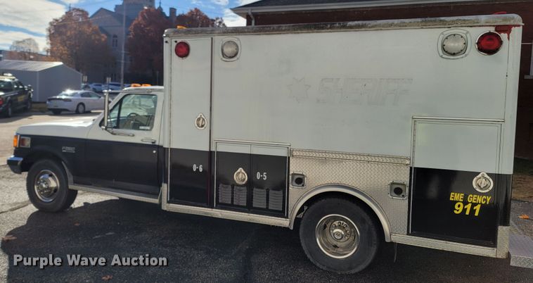 image for item LN9719 1991 Ford F350  ambulance