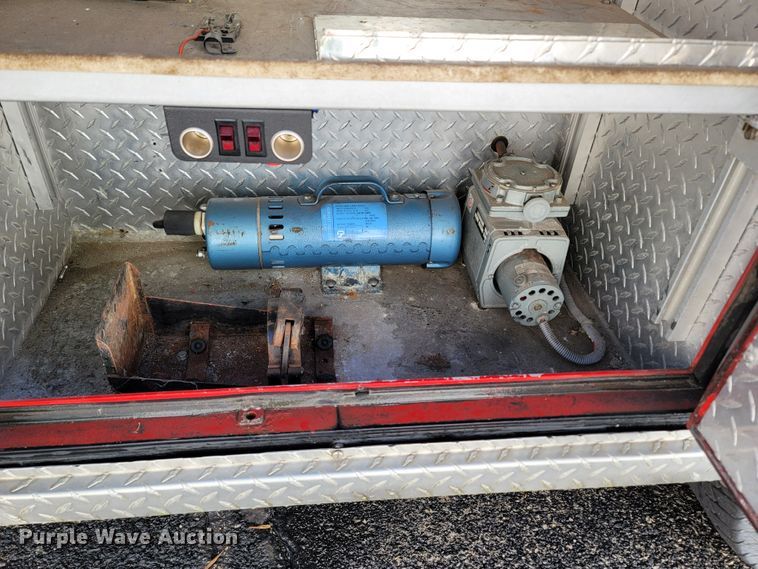 image for item LN9719 1991 Ford F350  ambulance