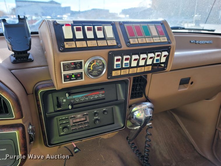 image for item LN9719 1991 Ford F350  ambulance