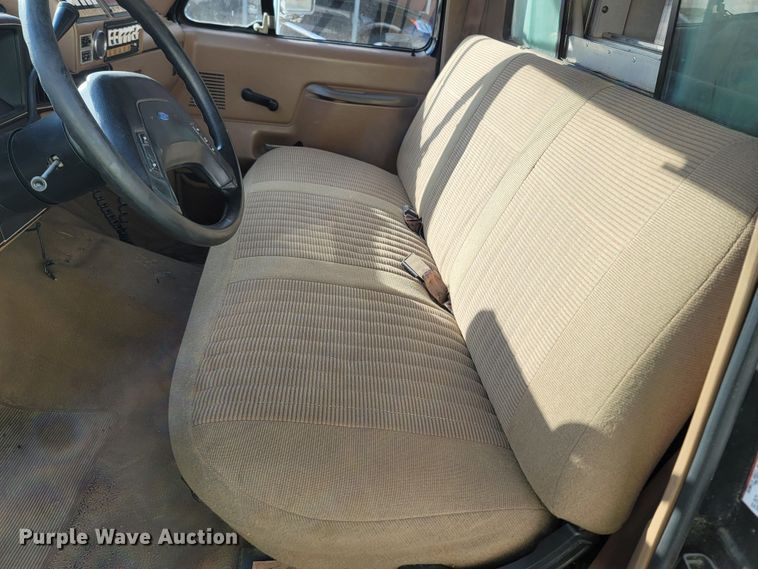 image for item LN9719 1991 Ford F350  ambulance