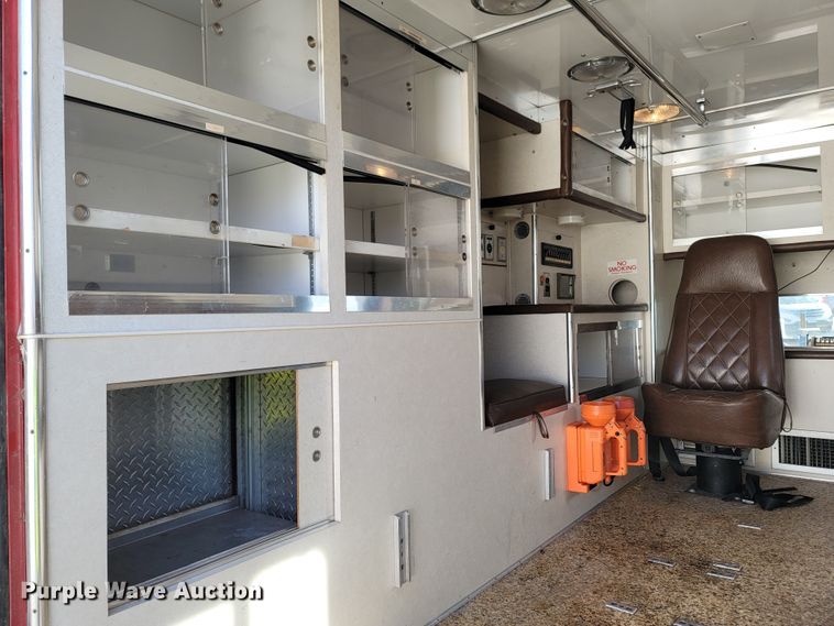 image for item LN9719 1991 Ford F350  ambulance