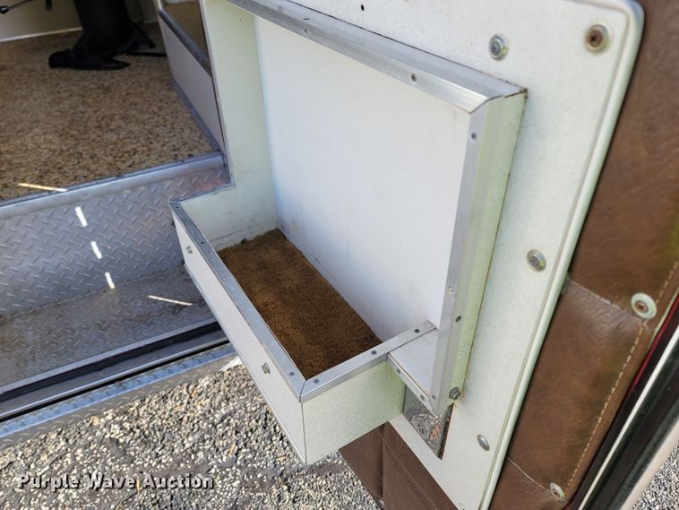 image for item LN9719 1991 Ford F350  ambulance