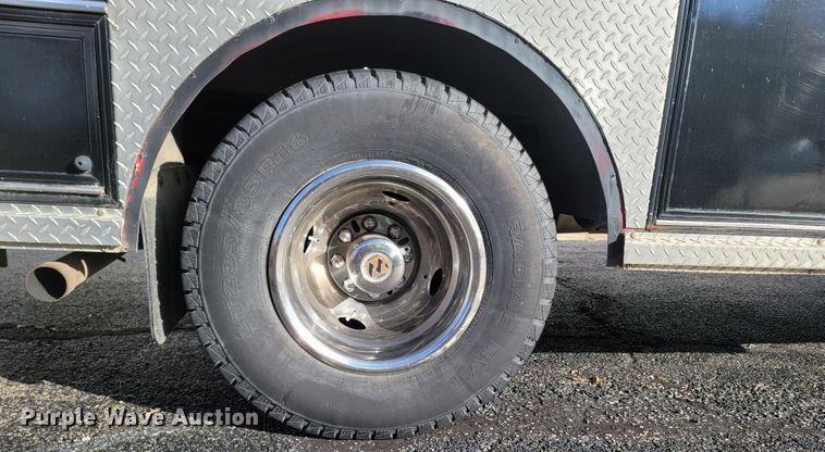 image for item LN9719 1991 Ford F350  ambulance